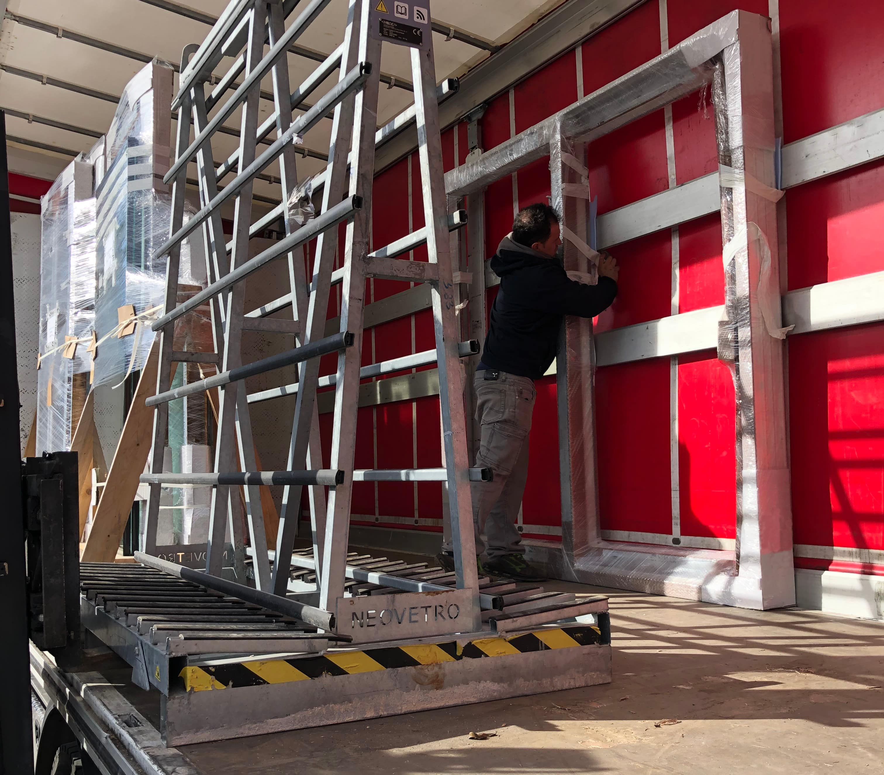 trasporto_infissi-min trasporto infissi e serramenti